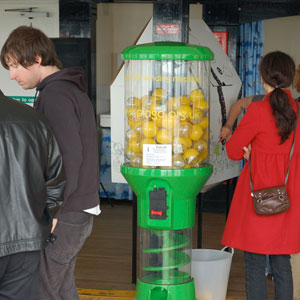 pingo art vending machine